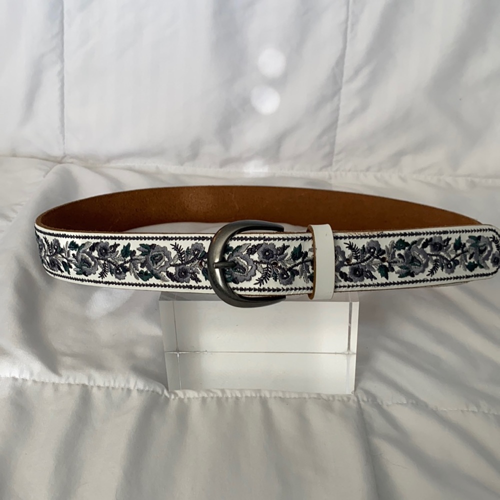 LUCKY BRAND EMBROIDERED BELT